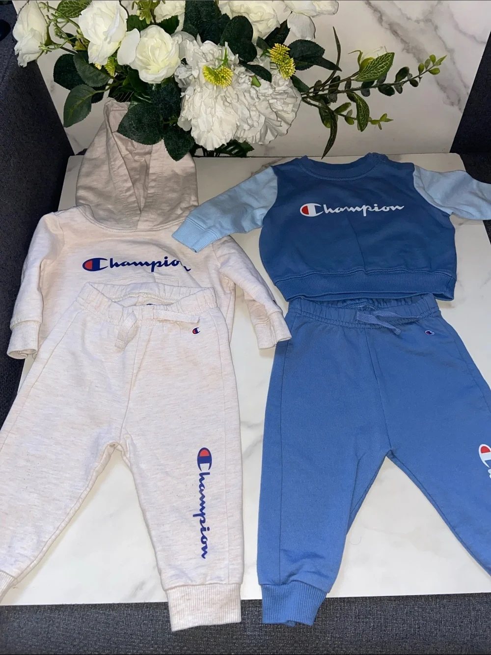 Champion Two-Piece Baby Jogger Sets in Cream & Blue Size 0-3 months